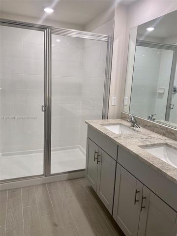 5629 Mentmore Dr 0, Mangonia Park, FL 33407