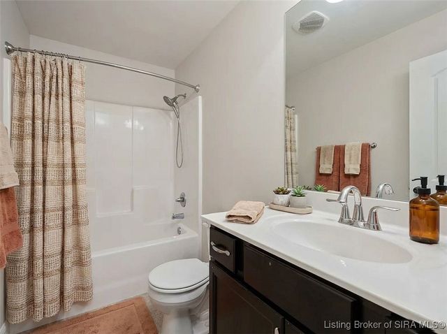 1004 Hadley Drive, Jeffersonville, IN 47130