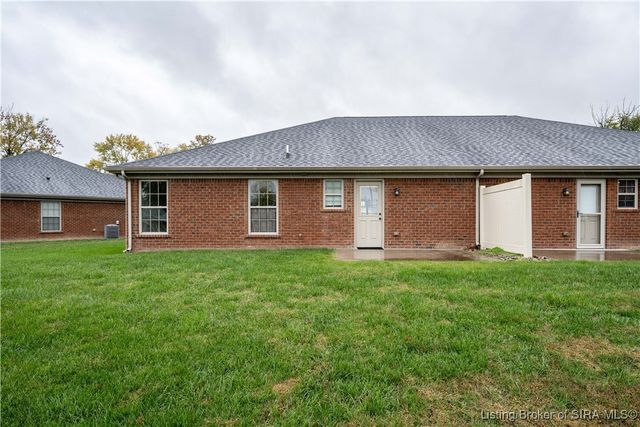 1004 Hadley Drive, Jeffersonville, IN 47130