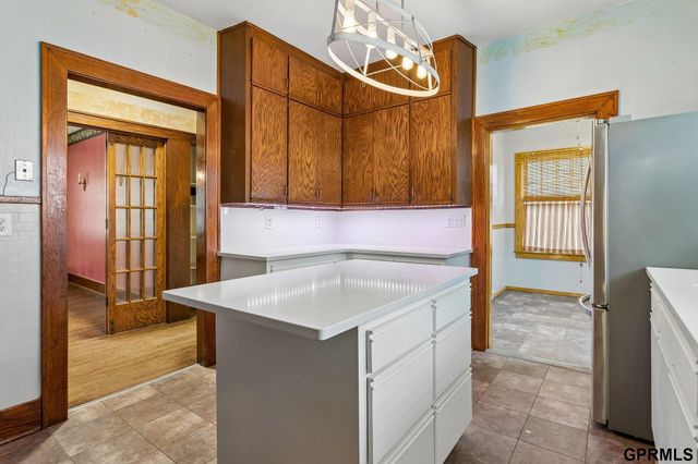 7519 N 28th Avenue, Omaha, NE 68112