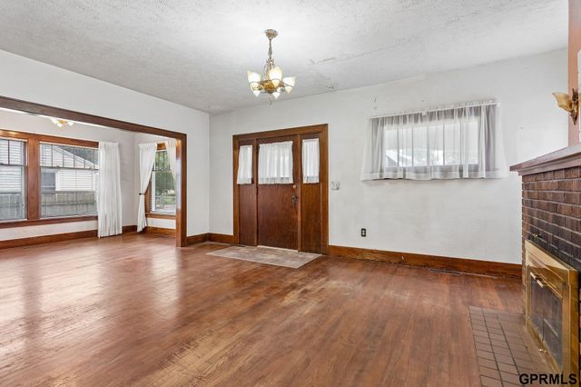 7519 N 28th Avenue, Omaha, NE 68112