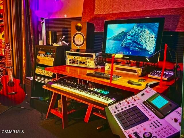 3032 Glendale, Los Angeles, CA 90039