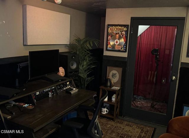 3032 Glendale, Los Angeles, CA 90039