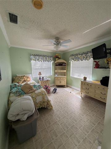 39106 GRAYS AIRPORT ROAD, Lady Lake, FL 32159