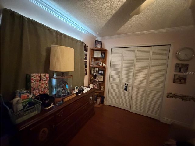 39106 GRAYS AIRPORT ROAD, Lady Lake, FL 32159