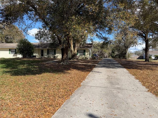 39106 GRAYS AIRPORT ROAD, Lady Lake, FL 32159