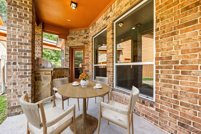 42 Brookefield Circle, Magnolia, TX 77355