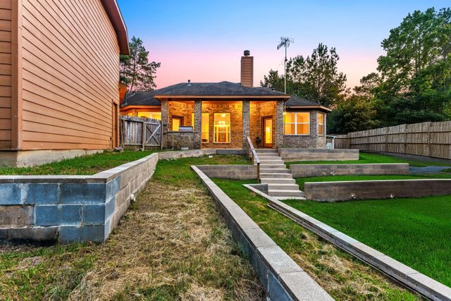 42 Brookefield Circle, Magnolia, TX 77355