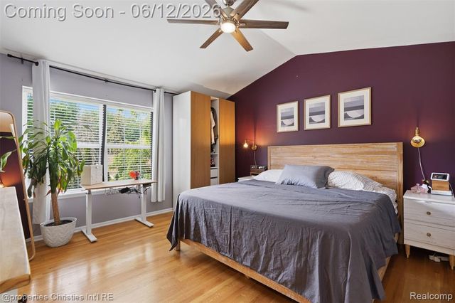 124 Rexton Street, Novi, MI 48377