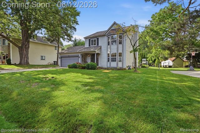 124 Rexton Street, Novi, MI 48377