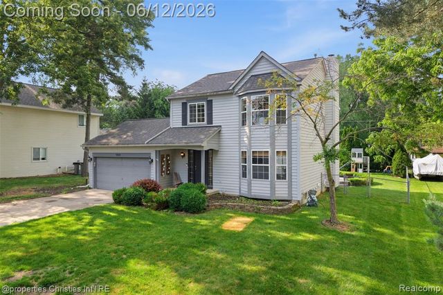 124 Rexton Street, Novi, MI 48377