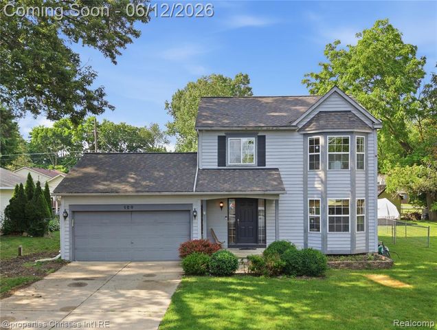 124 Rexton Street, Novi, MI 48377