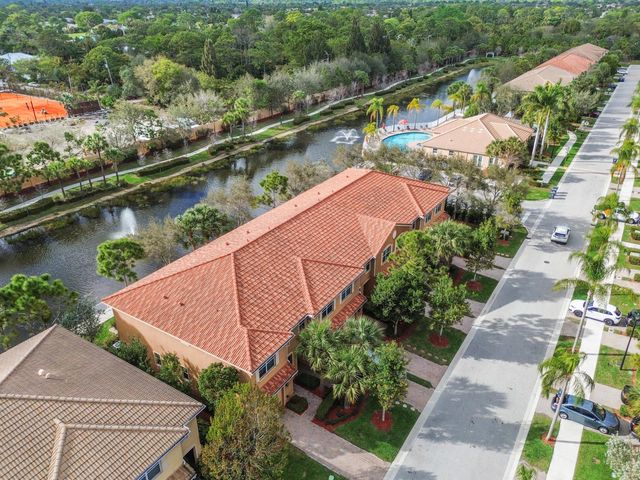 5965 Monterra Club Drive, Lake Worth, FL 33463