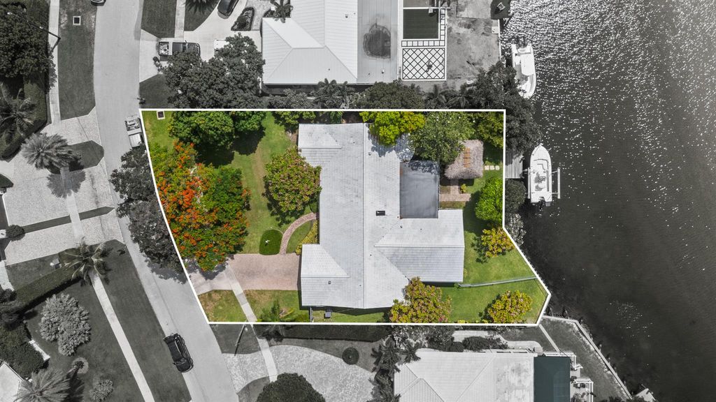 1518 Point Way, North Palm Beach, FL 33408