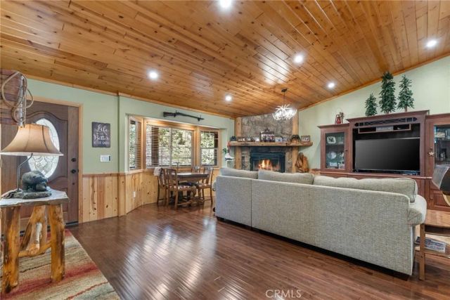 261 Crater Lake, Big Bear Lake, CA 92315
