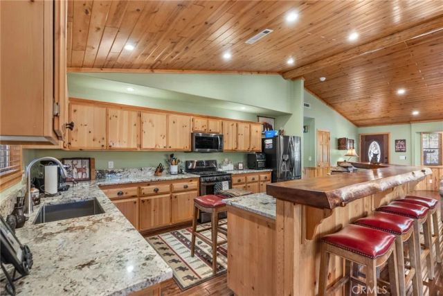 261 Crater Lake, Big Bear Lake, CA 92315