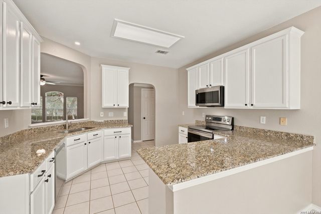 26032 UPTON CRK, San Antonio, TX 78260