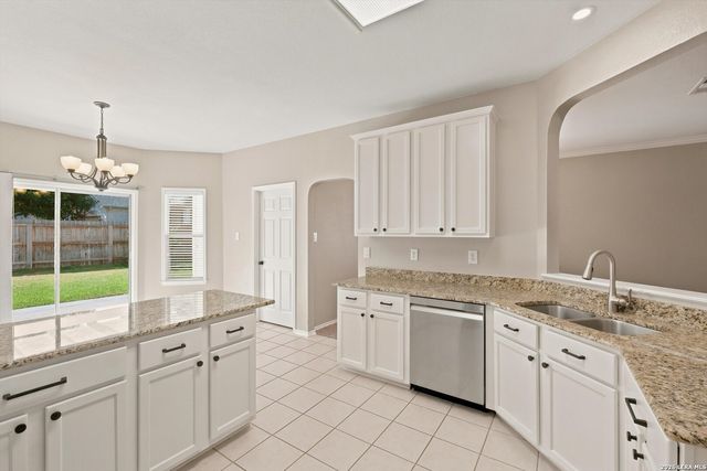 26032 UPTON CRK, San Antonio, TX 78260
