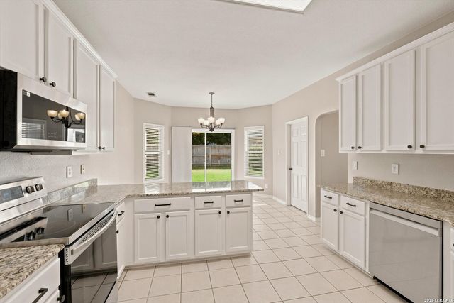 26032 UPTON CRK, San Antonio, TX 78260