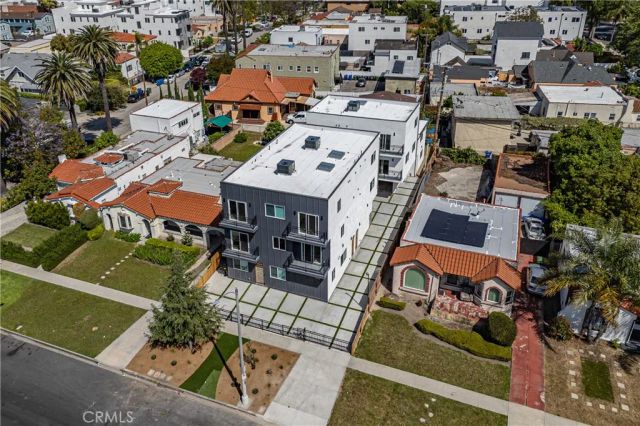2010 S Dunsmuir, Los Angeles, CA 90016