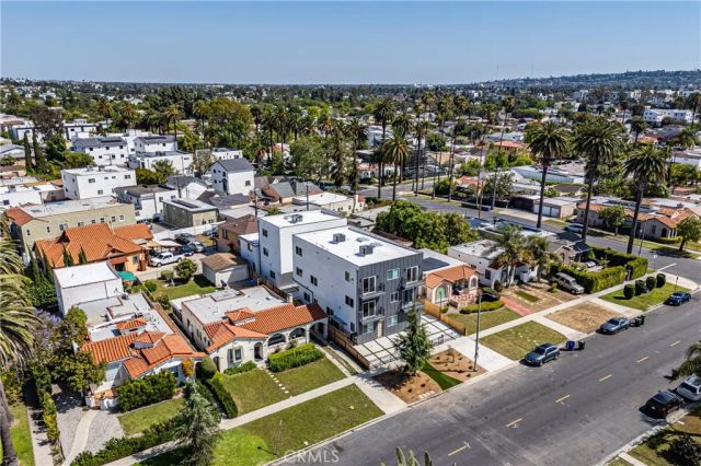 2010 S Dunsmuir, Los Angeles, CA 90016