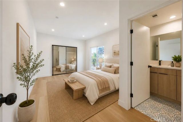2010 S Dunsmuir, Los Angeles, CA 90016