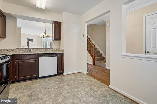 14033 BETSY ROSS LN, Centreville, VA 20121