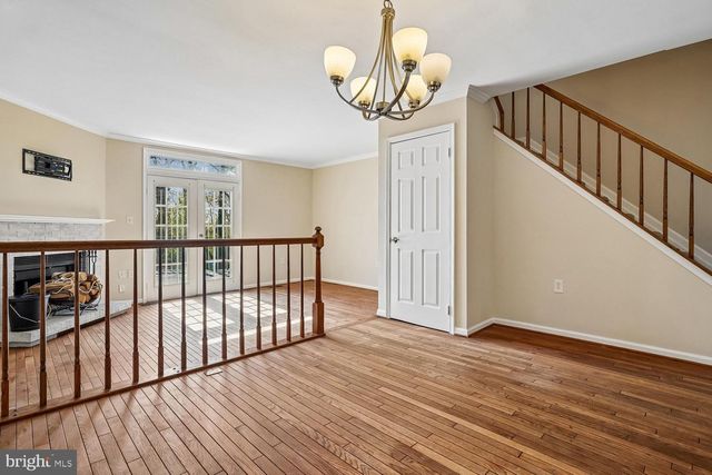 14033 BETSY ROSS LN, Centreville, VA 20121