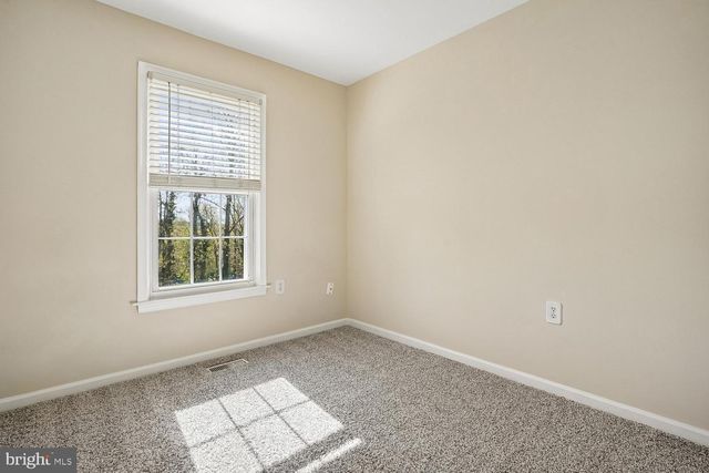 14033 BETSY ROSS LN, Centreville, VA 20121