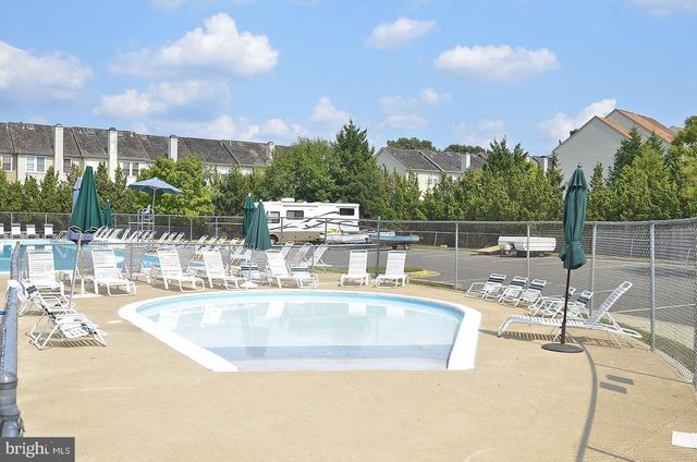 14033 BETSY ROSS LN, Centreville, VA 20121