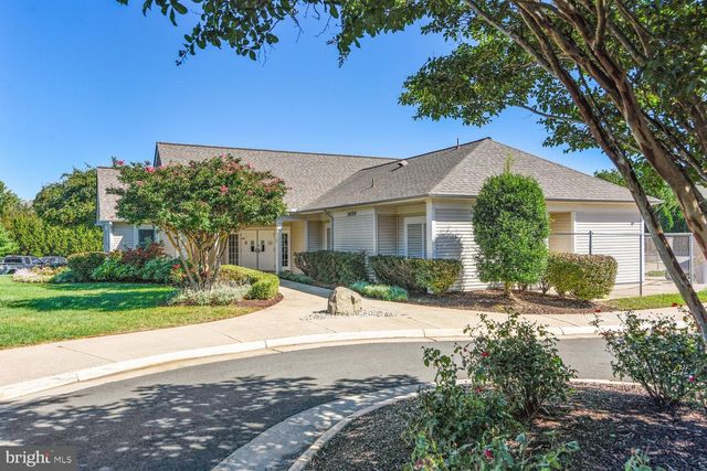 14033 BETSY ROSS LN, Centreville, VA 20121