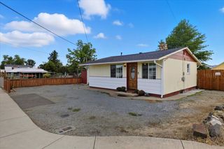 233 Lozier Lane, Medford, OR 97501