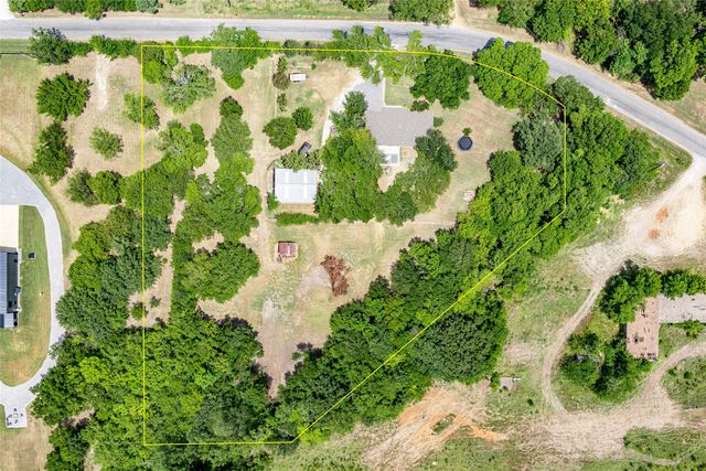 414 Flowing Wells Road, Pottsboro, TX 75076