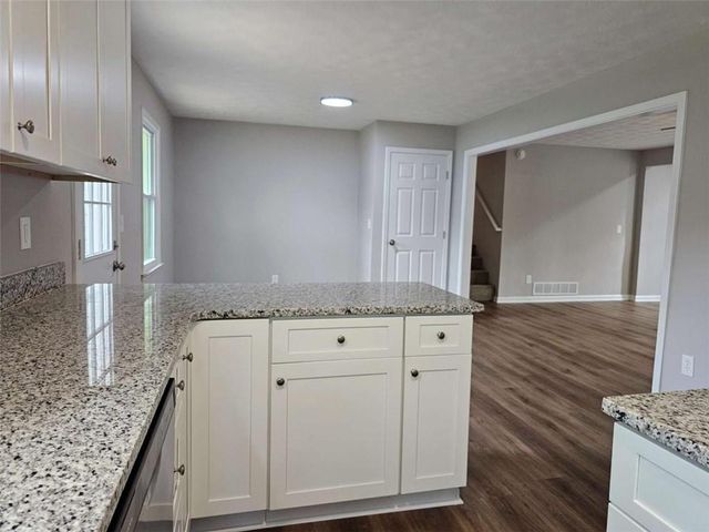 6470 Michell Way, Douglasville, GA 30135