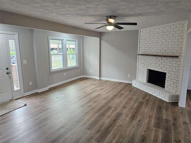 6470 Michell Way, Douglasville, GA 30135