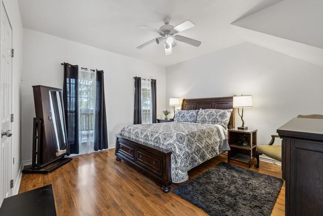 100 Little El Paso RD, Martindale, TX 78655