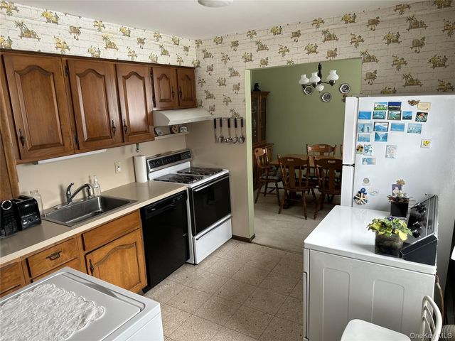 63 Morning Glory Road, Levittown, NY 11756