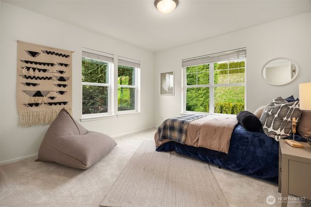 1512 24th Avenue NE, Issaquah, WA 98029