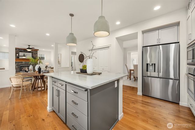 1512 24th Avenue NE, Issaquah, WA 98029