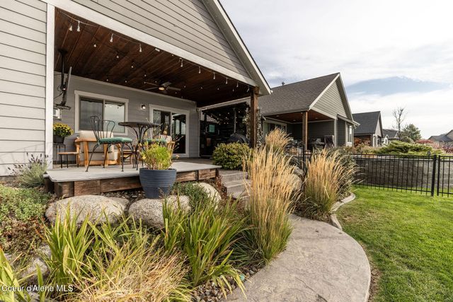 15079 N PRISTINE CIR, Rathdrum, ID 83858