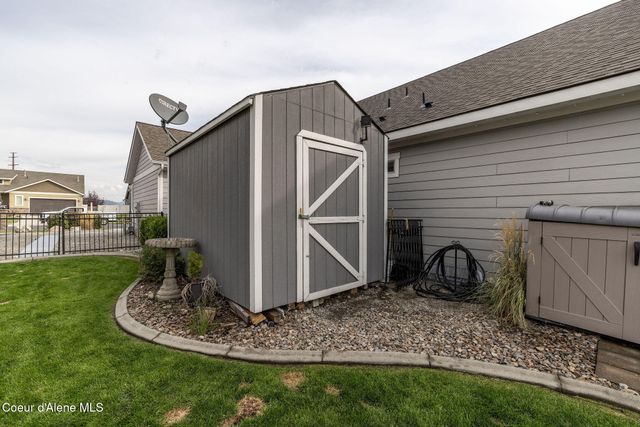 15079 N PRISTINE CIR, Rathdrum, ID 83858