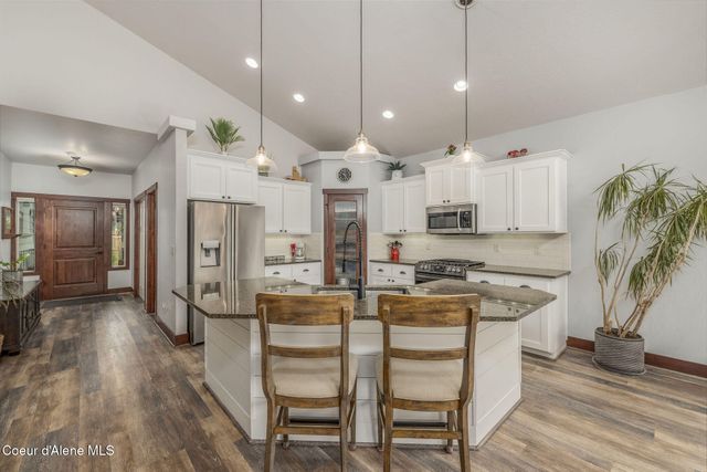 15079 N PRISTINE CIR, Rathdrum, ID 83858