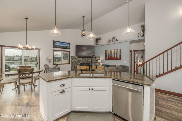 15079 N PRISTINE CIR, Rathdrum, ID 83858