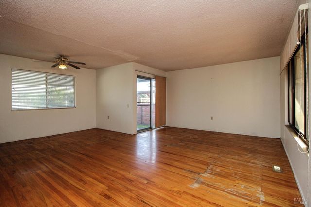 178 Glacier Cir, Vacaville, CA 95687