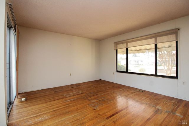 178 Glacier Cir, Vacaville, CA 95687