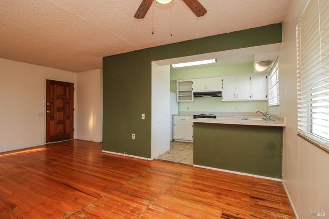 178 Glacier Cir, Vacaville, CA 95687