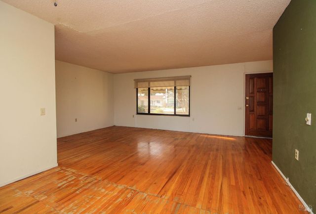 178 Glacier Cir, Vacaville, CA 95687