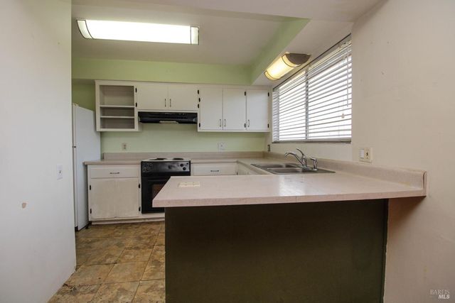 178 Glacier Cir, Vacaville, CA 95687