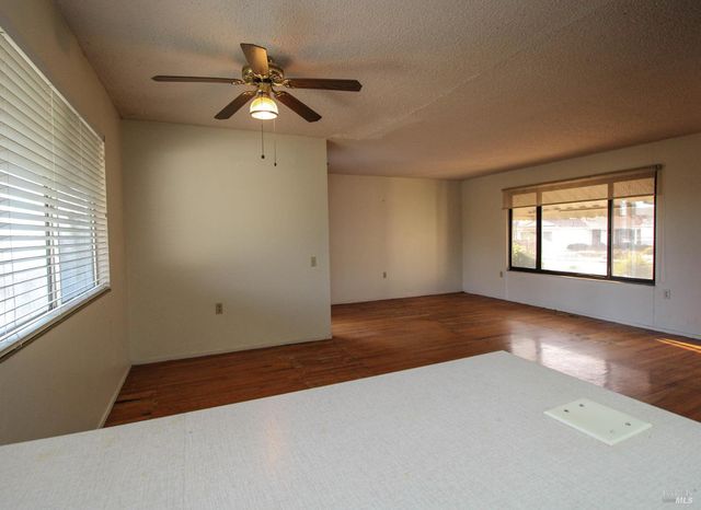 178 Glacier Cir, Vacaville, CA 95687