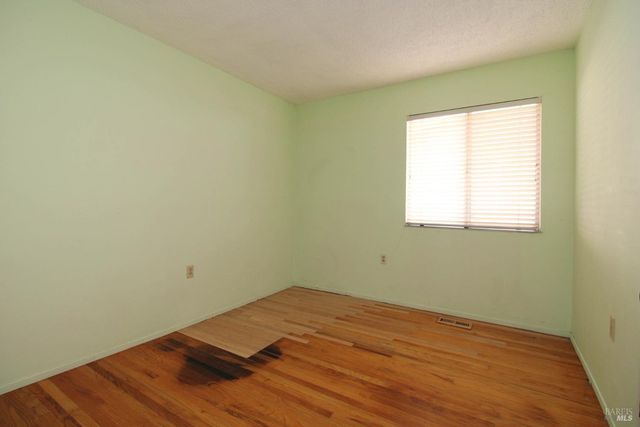 178 Glacier Cir, Vacaville, CA 95687